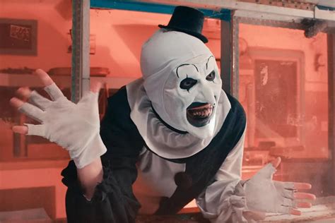 Terrifier 2 : All About the Clown Horror Movie That's Causing People to ...