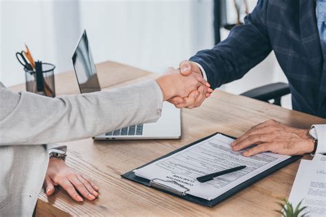 [Revealed] What does A Workers’ Comp Defense Lawyer Do?