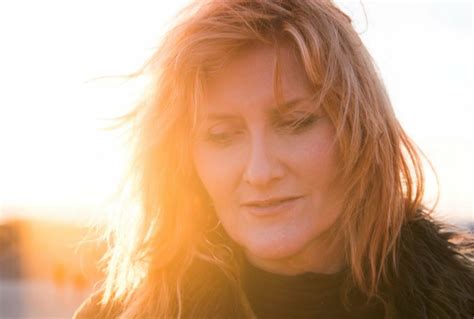 Eddi Reader at Whitby Pavilion Theatre, Whitby | Music in Whitby, Yorkshire