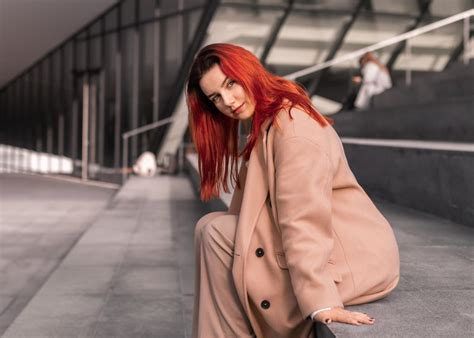 artis indonesia  memilih  tinggal  luar negeri