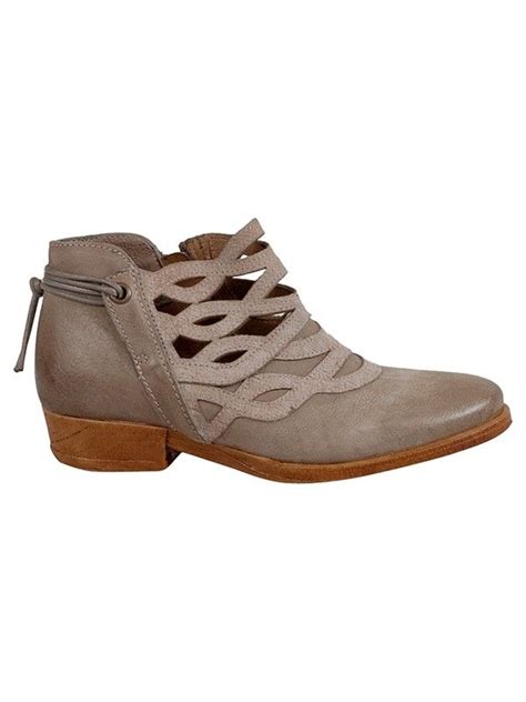 Dido | Womens boots, Dido, Leather upper