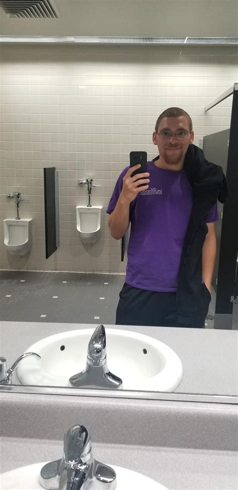 Work Selfie : r/selfie