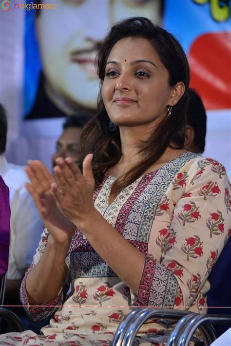 Manju Warrier Actress HD photos,images,pics and stills-indiglamour.com