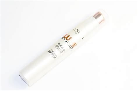 Rysichka: L'Oreal Paris Lumi Magique Pure Light Primer