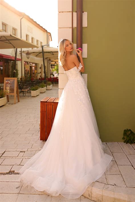 WEDDING DRESS STYLE KATE - The Bridal Company