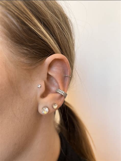 Titán labret 3 mm kővel