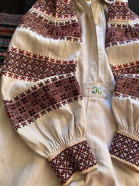 Pin by Khrystyna Protsiv on Пацьорки | Ukrainian clothing, Historical ...