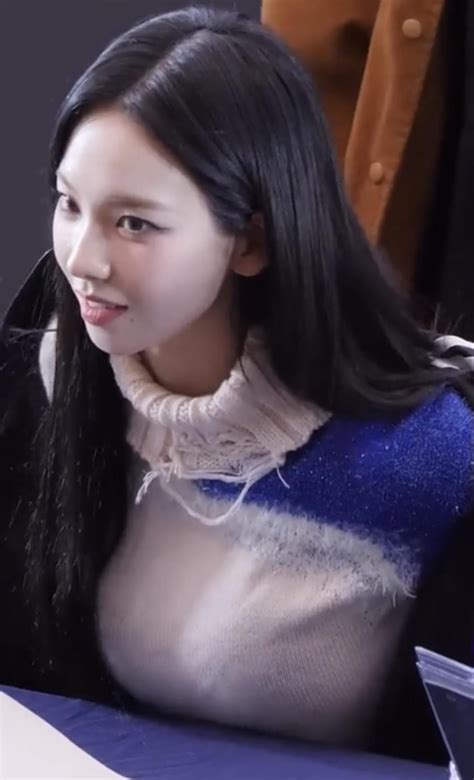 What is the true shape and size of Karina’s boobs since SM binds them