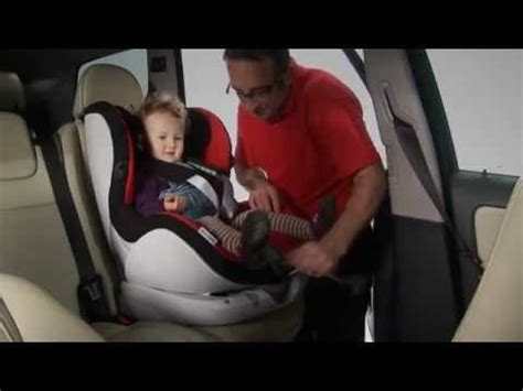 Britax Römer Trifix | установка автокресла | на немецком - YouTube