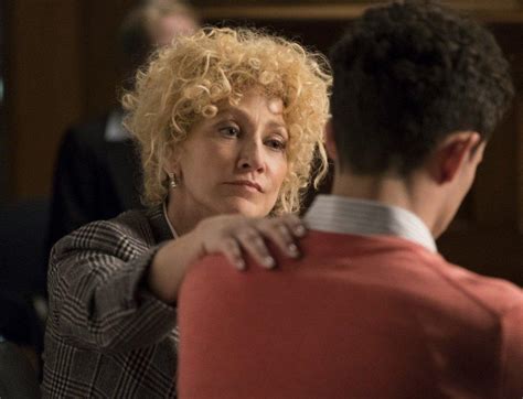 Сериал Закон и порядок: Настоящее преступление (1 сезон) смотреть онлайн