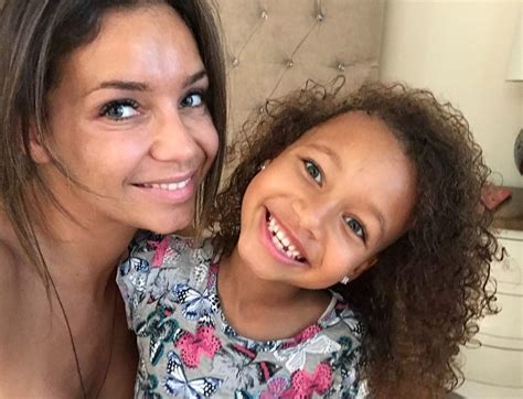 Luciana Abreu revela fotos nunca antes vistas das filhas em bebés