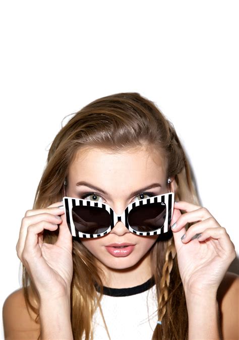 Phebe Sunglasses – Dolls Kill