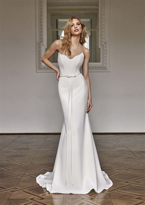 Abiti da sposa semplici 2024, less is more
