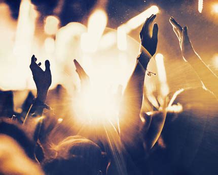 son amar dinner   show    century estate