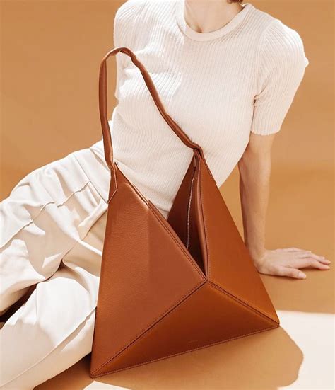 Треугольные сумки Mlouye | Сумки, Сумка для мам, Мода сумки