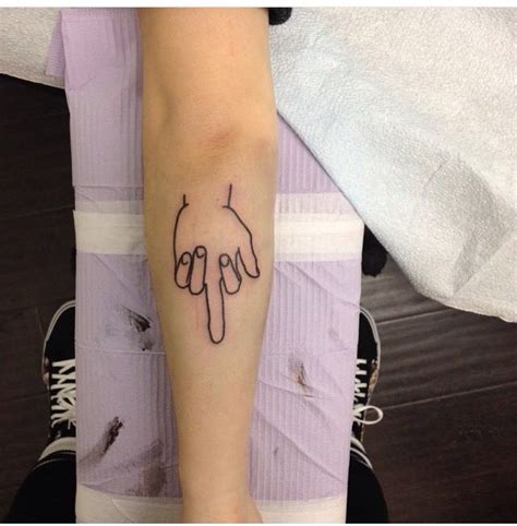 middle finger tattoo finger tattoos finger tattoo  women middle