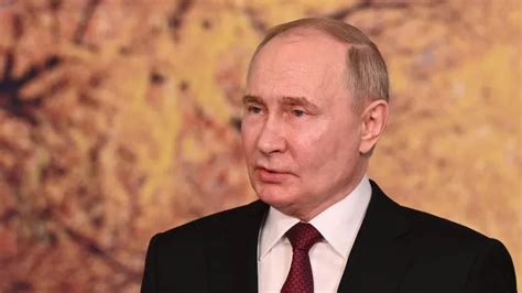 Путин: За справедливую систему международных отношений выступает всё ...