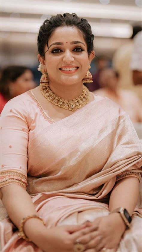 kavya madhavan  dubh saree kavya madhavan age family husband