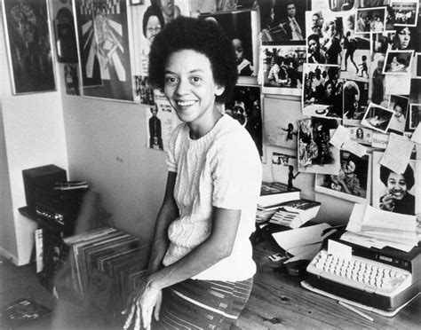Nikki Giovanni, Poet and Leading Figure of Black Arts Movement, Dies at 81