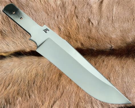 Сталь для ножей 65х13: состав, плюсы и минусы
