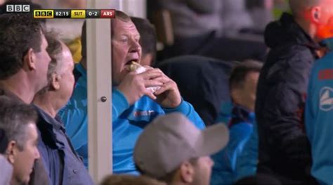 Video: Sutton's Wayne Shaw eats pie during Arsenal match | FourFourTwo