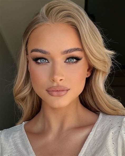 Sultry Looks: Mastering Eyeshadow Techniques for Dark Brown Eyes - Hunter Games Magazine