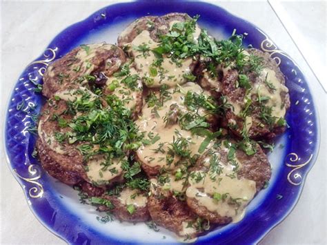Оладьи из куриной печени с начинкой (припёком). Рецепт с фото