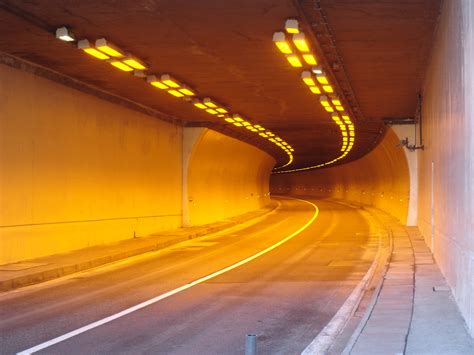 Tunnel lighting system | Road Tunnels Manual - PIARC (World Road
