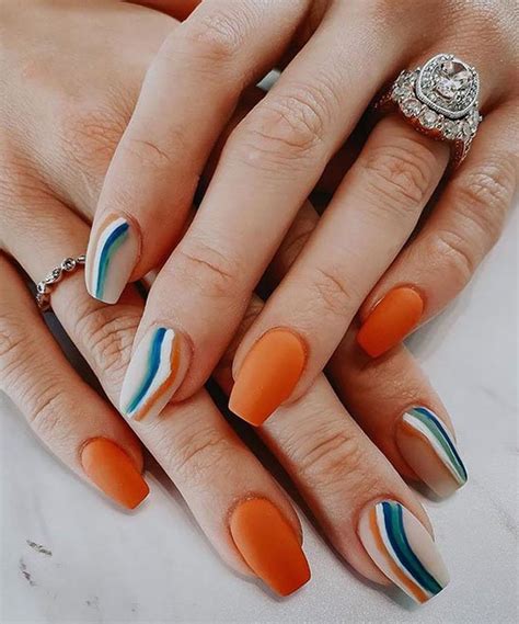 Cozy and Chic Gel Nail Designs for Fall 2024 - TailoringinHindi