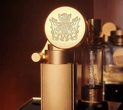 Palissandre d'Or Aedes de Venustas perfume - a fragrance for women and ...