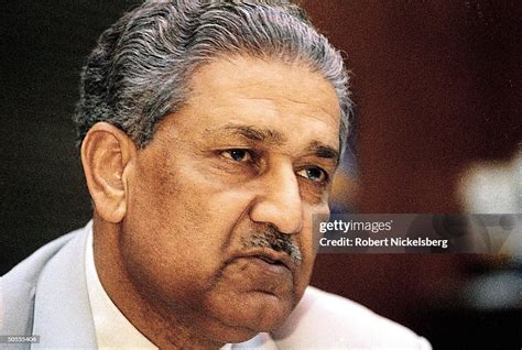 atomic scientist adbul qadeer khan father  pakistani nuclear bomb