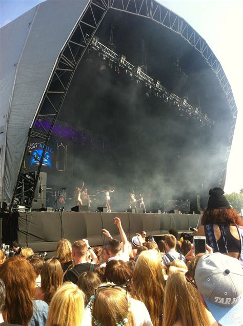 Iggy Azalea had a live twerking contest on the Main Stage at Parklife