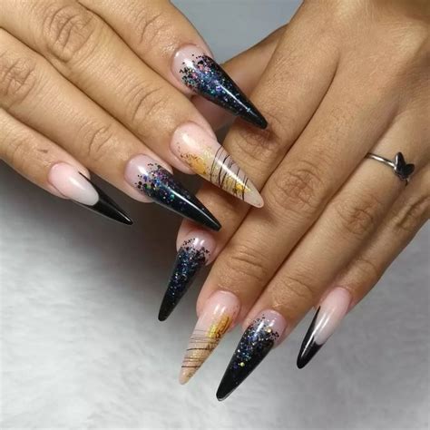 Decoração De Unha Stiletto - Unha stiletto preta: 30 ideias para arrasar no formato e decoração