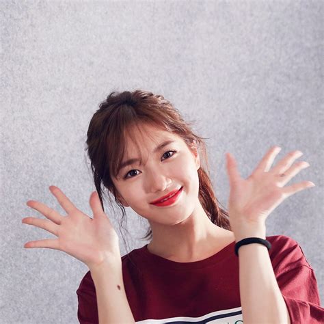 Suji Kpop Cute Smile iPad Air Wallpapers Free Download