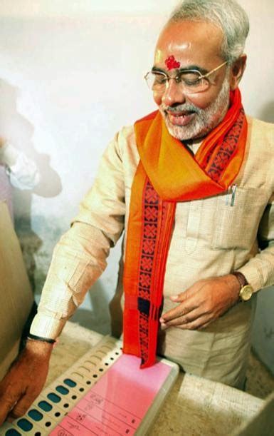 This blog enterntains all the viewers of world: narendra modi youth ...