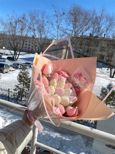 Эстетика клубники в шоколаде | Клубника в шоколаде, Шоколад, Сладости в ...