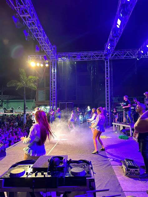 Show da banda Bonde do Forró atrai 10 mil pessoas em Cruzeiro do Sul