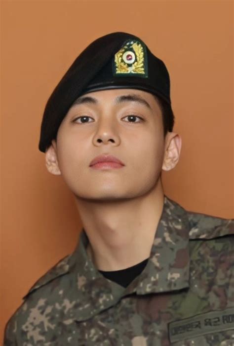 Que Dia O Taehyung Volta Do Exército - Pin de ☆yerilet☆ em BTS | Cantores, Bts exército, V instagram