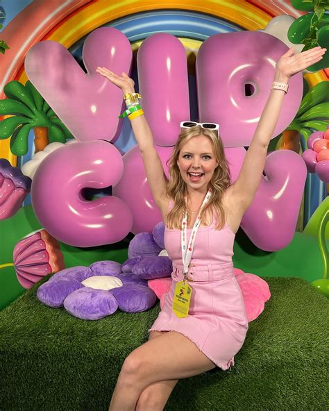 Jessica Kaylee | Vidcon Photo dump part 1 🥰 Photo 1 was right after my