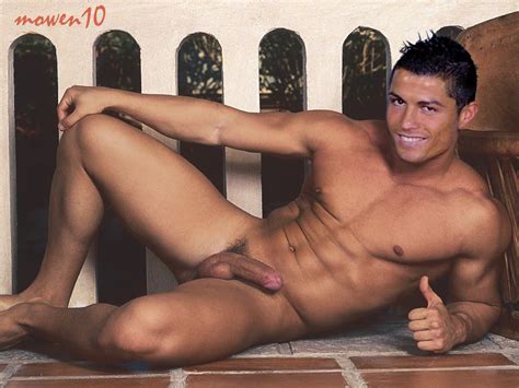 Cristiano Ronaldo naked and sexy posing pics – Naked Male celebrities