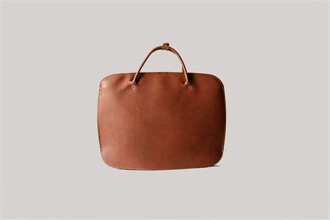 Case Folio — Lo Esencial
