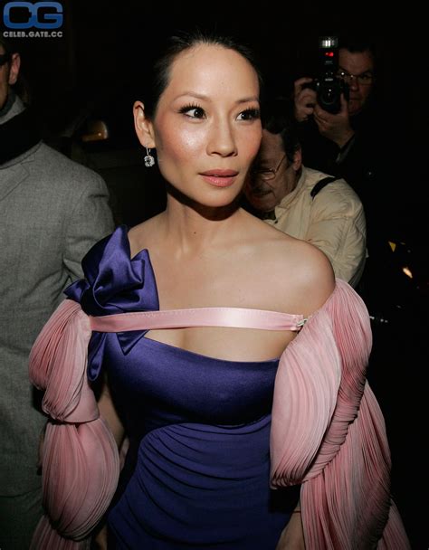 Lucy Liu nackt, Nacktbilder, Playboy, Nacktfotos, Fakes, Oben Ohne