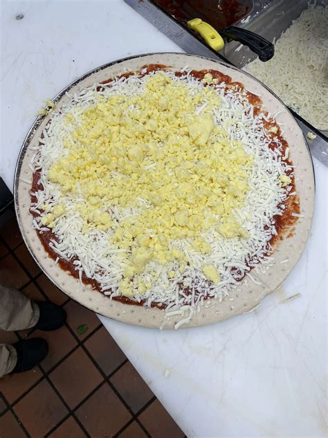 quiktrip breakfast pizza price 3