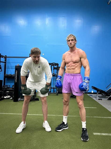 Logan Paul shows off insane physique while training with MrBeast as