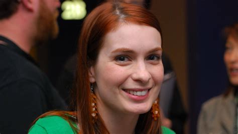 Download Actress American Celebrity Felicia Day HD Wallpaper