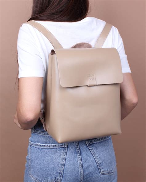Женский рюкзак из натуральной кожи бежевый B003 beige купить в интернет ...