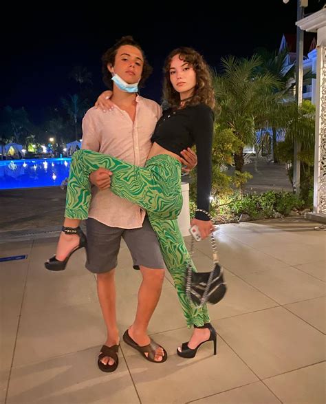 Gabriela Andrada's feet