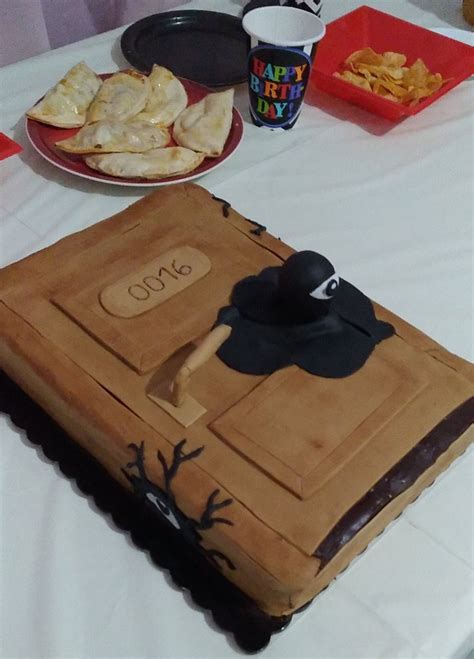 Roblox doors cake | Cake, Video game cakes, Edible image cake