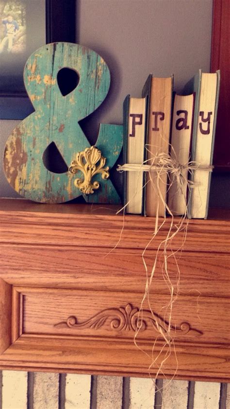 Use up those old books | Diy projects, Projects, Decor