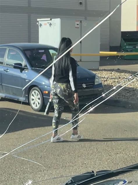 Big jiggly ass bouncing as she walks by - Spandex, Leggings & Yoga